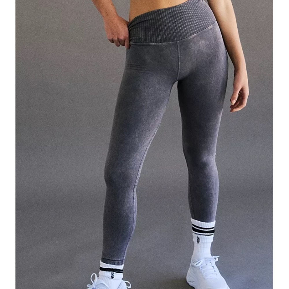 NWOT High-Rise 7/8 Length Good Karma Leggings Sz M/L Gray - Picture 2 of 9